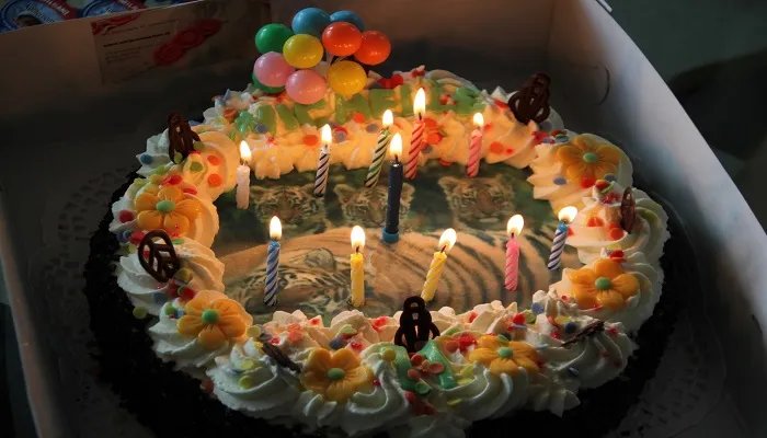 自己过生日发的朋友圈的经典句子
