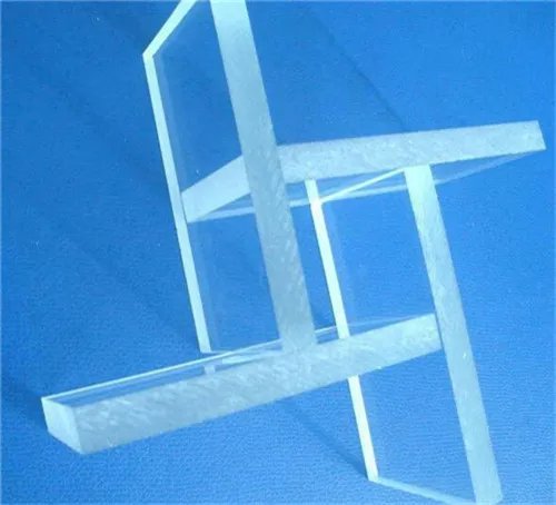 雪弗板和亚克力板的区别是什么