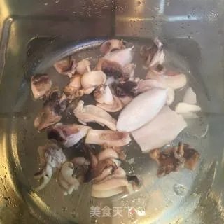 墨鱼干煲瘦肉