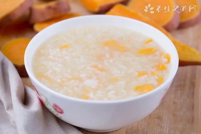 动物界吃货：贪吃蛇饿极后竟将自己的尾巴吃进肚里【图】