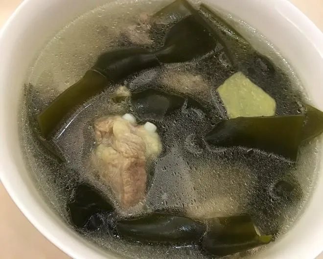 为何海带汤里的海带都打个结?