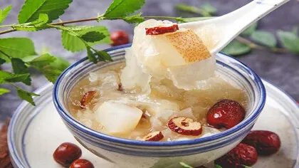 银耳雪梨汤的做法
