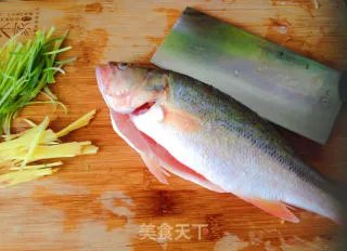 清蒸鲈鱼
