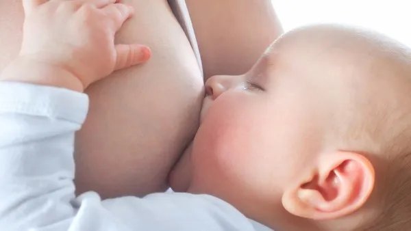 吸奶器吸出的奶怎么保存 母乳的储藏方法是什么