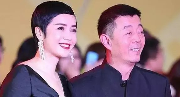 蒋雯丽老公是谁?婚姻幸福吗?