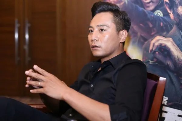 刘烨做客新闻当事人 曝料不断