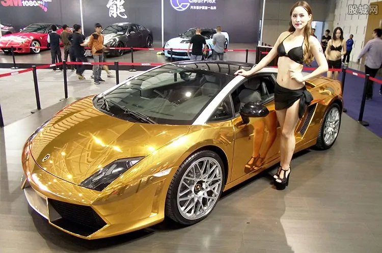 黄金跑车多少钱 真是惊为天价之车!