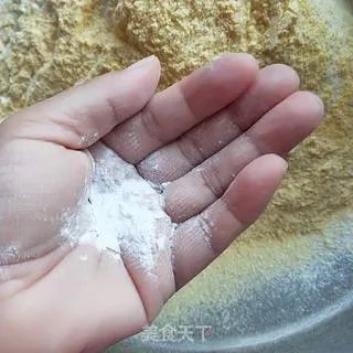 玉米面馒头