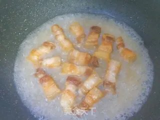鹌鹑蛋红烧肉