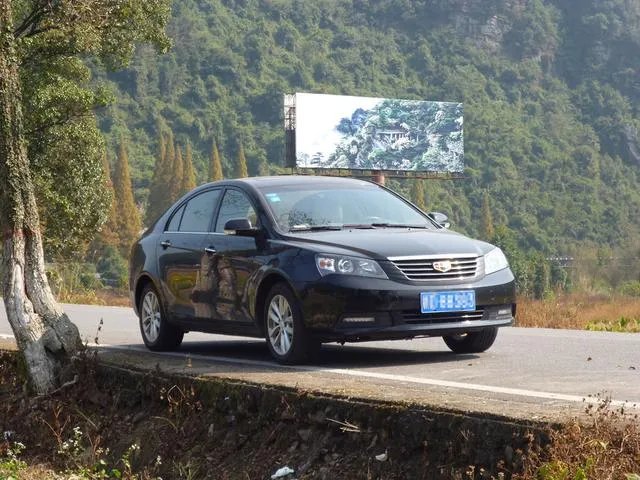 吉利帝豪有什么优缺点？