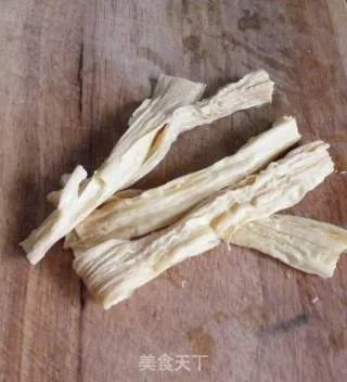 腐竹莴荀炒肉