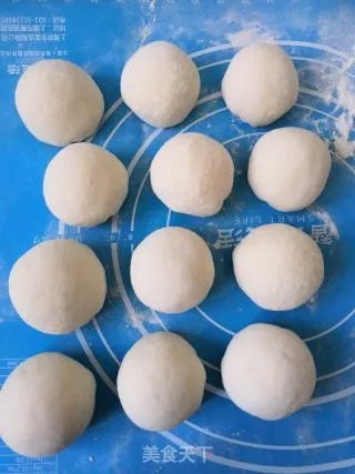 莲蓉包