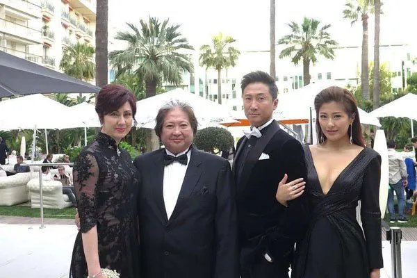 洪金宝老婆高丽虹个人资料 令洪金宝这样死心塌地