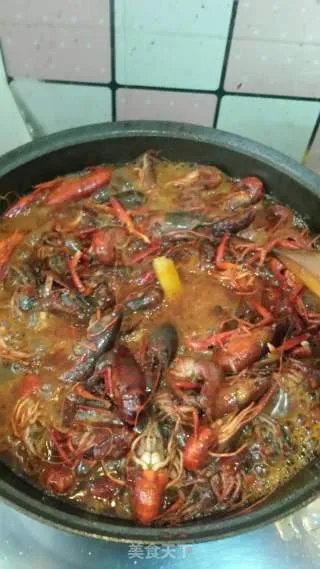麻辣小龙虾