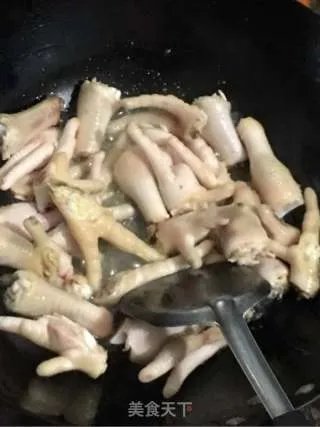 红烧鸡爪