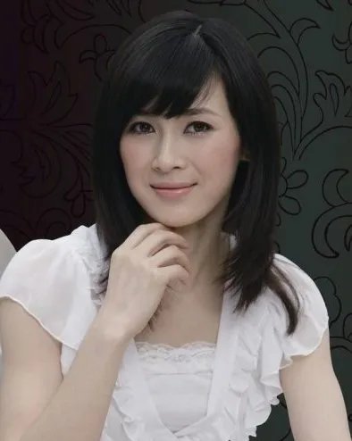 童蕾是谁啊?